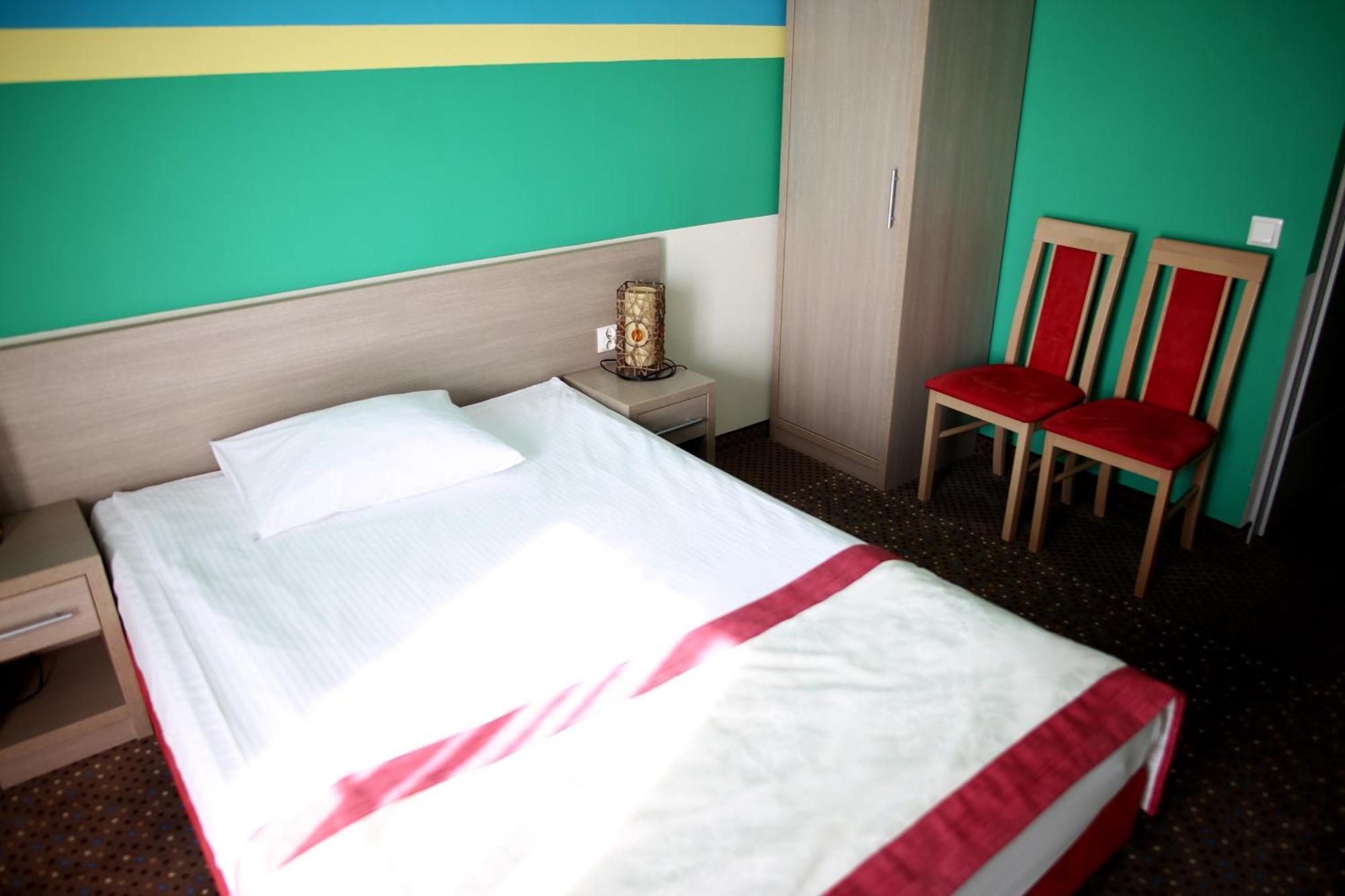 Hotel Folklor Międzyrzec Podlaski 客房 照片